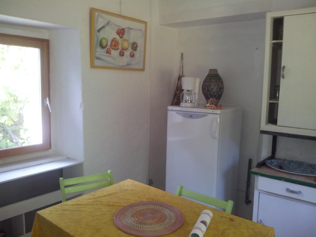 La Pyrene Maison De Vacances Ore  객실 사진